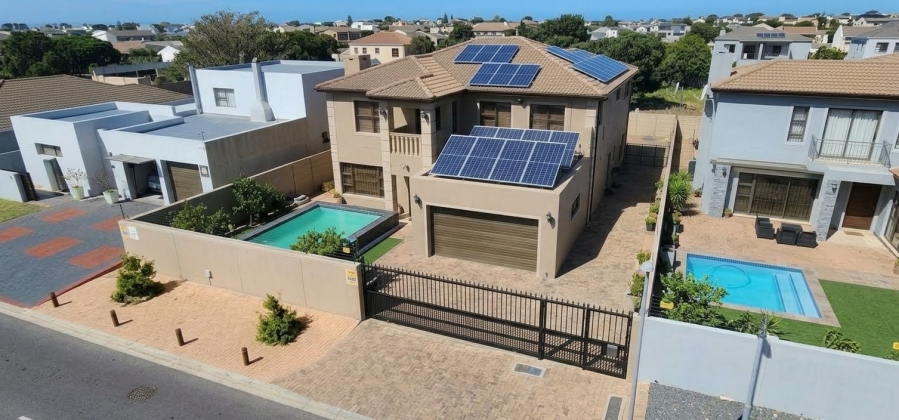4 Bedroom Property for Sale in Parklands East Western Cape